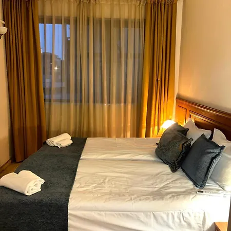 еmerald Complex Apartmán *